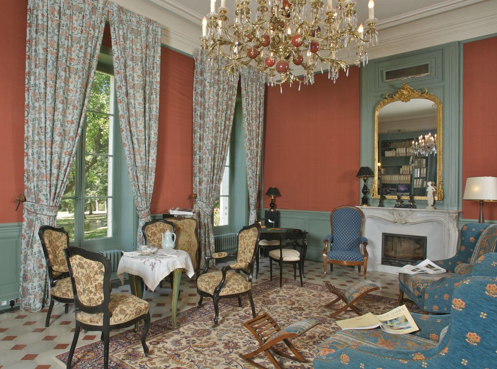 Chateau Juvenal Hotel Saint-Hippolyte-le-Graveyron Kültér fotó